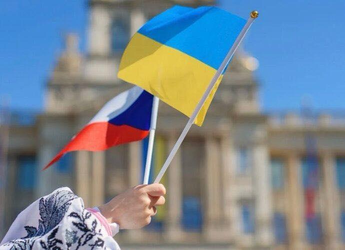 Посол відреагував на зняття українського прапора з парламенту Чехії