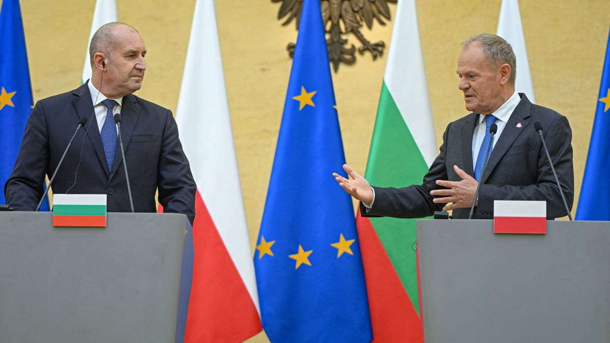 Польща евакуювала пункти пропуску з Україною через атаки РФ