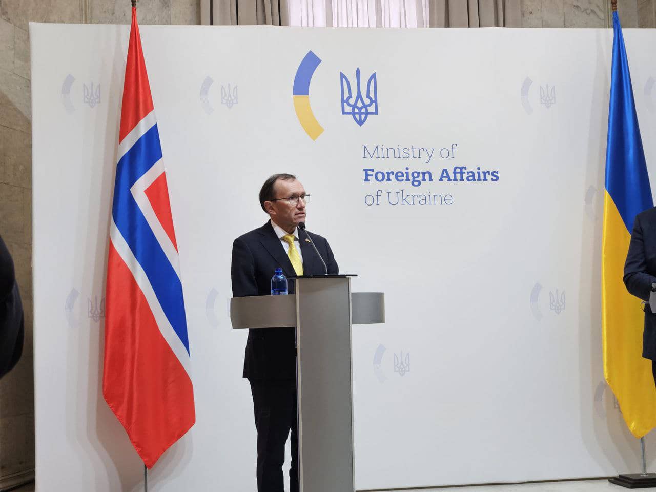 Norway announces US$400m aid package for Ukraine