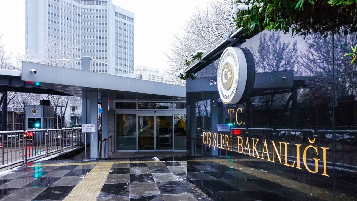 Туреччина викликала іранського посла через балістичну ракету