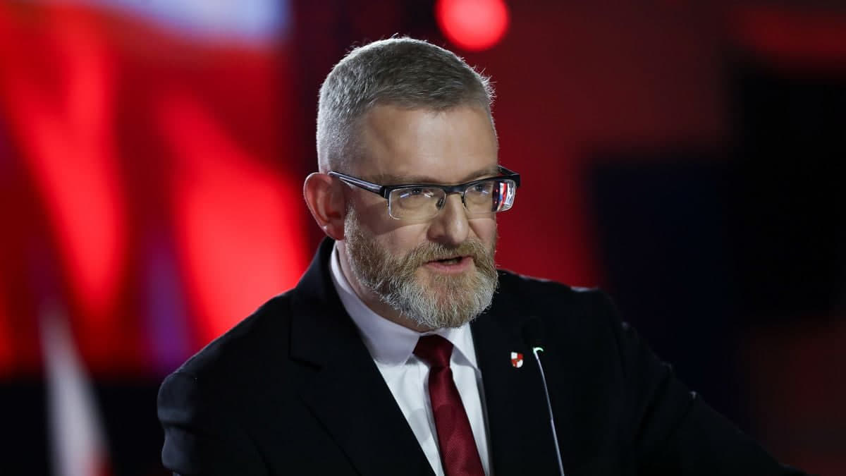 Польща просить Європарламент дозволити затримання ультраправого євродепутата