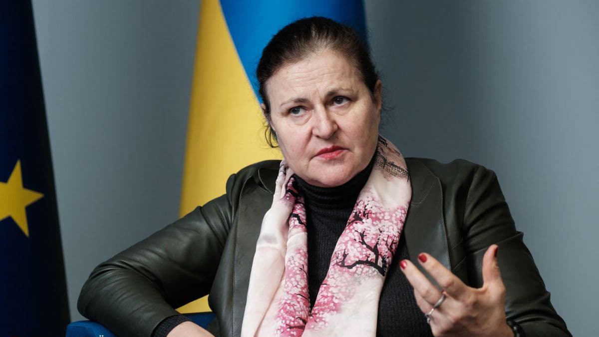 Посол ЄС розповіла, що більше не спить в ліжку через атаки РФ на Київ