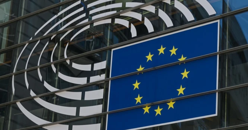 Європарламент закликає допомогти Україні посилити можливості для кібератак