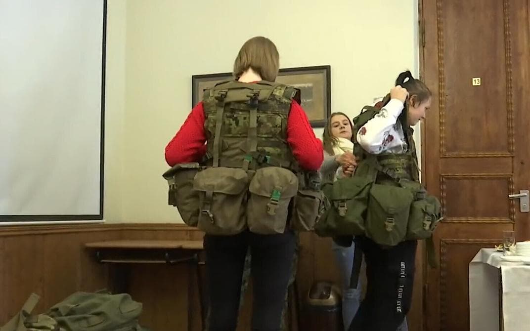 В Естонії кажуть, що призов жінок до армії – це питання часу