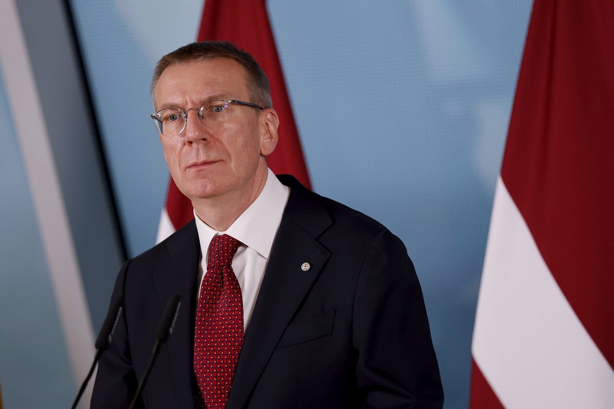 Президент Латвії: Європа відстає у сфері дронів і не зможе відбити ракетну атаку