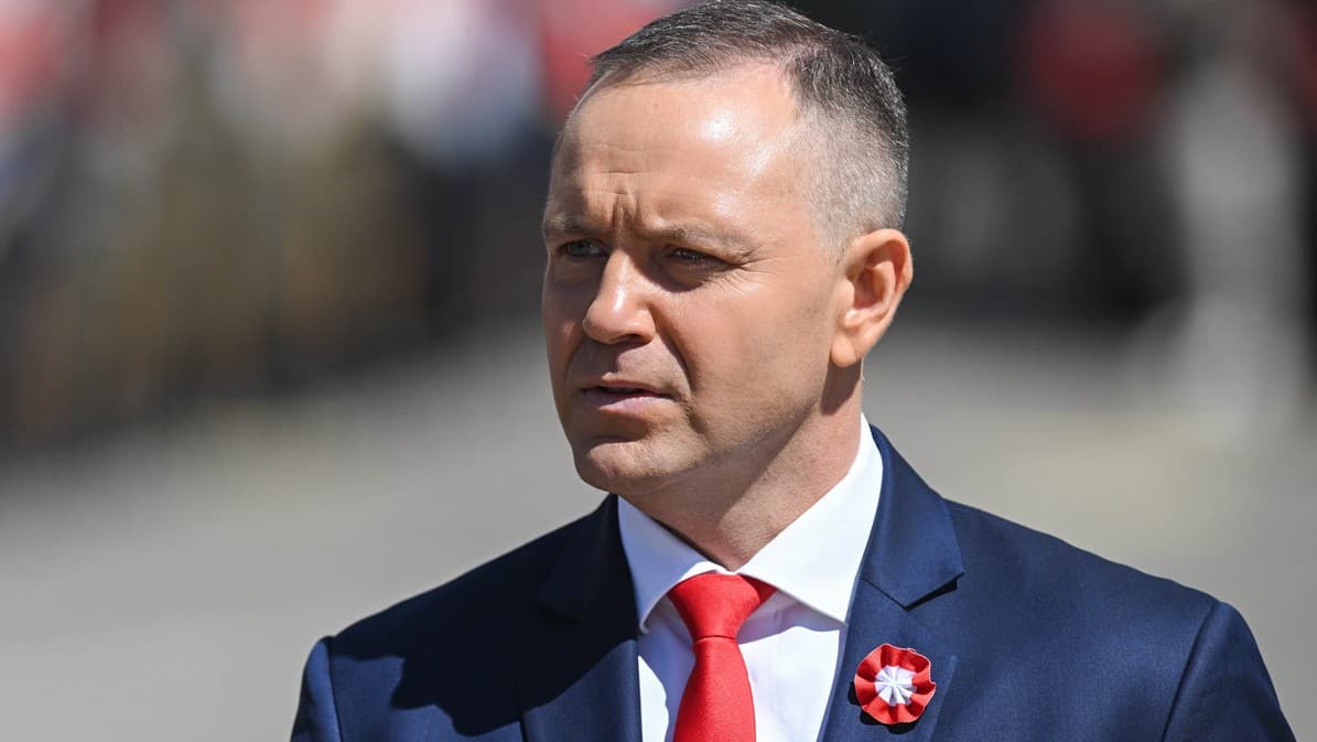 Polish president's office explains why Zelenskyy has not yet been stripped of Order of the White Eagle