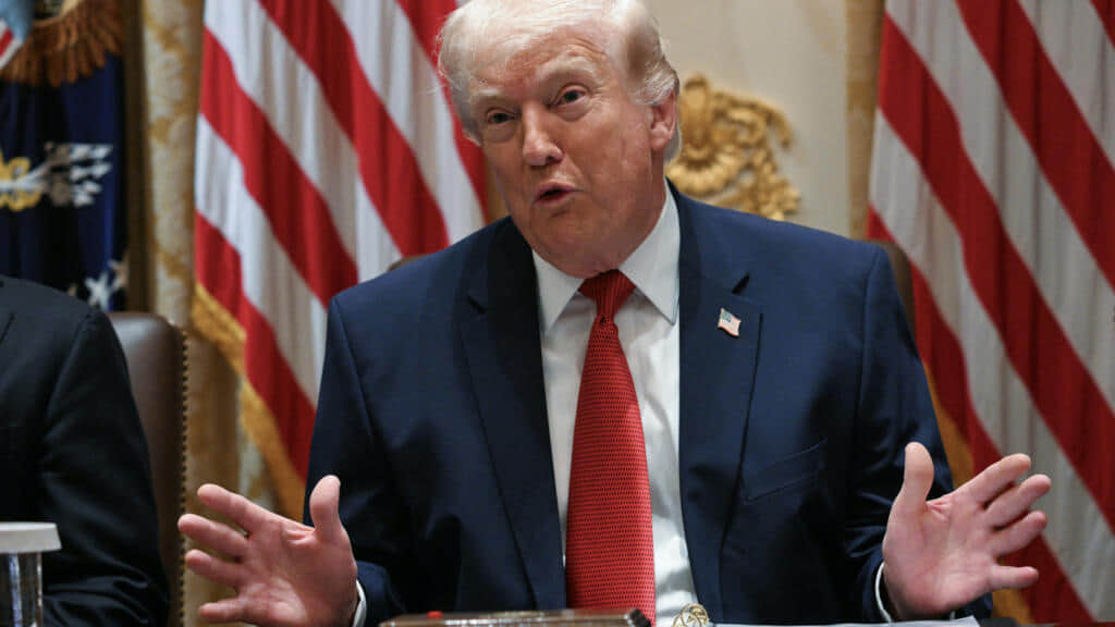 WSJ: Іран припинив пряму комунікацію зі США після заяв Трампа про "загибель цивілізації"