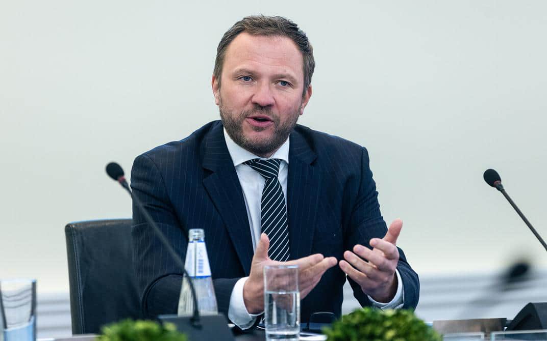 Глава МЗС Естонії розповів, що може допомогти розблокувати Ормузьку протоку