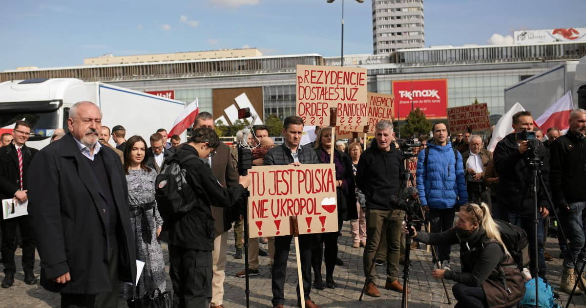 Why Poles have grown more negative towards Ukrainians and how this can be changed