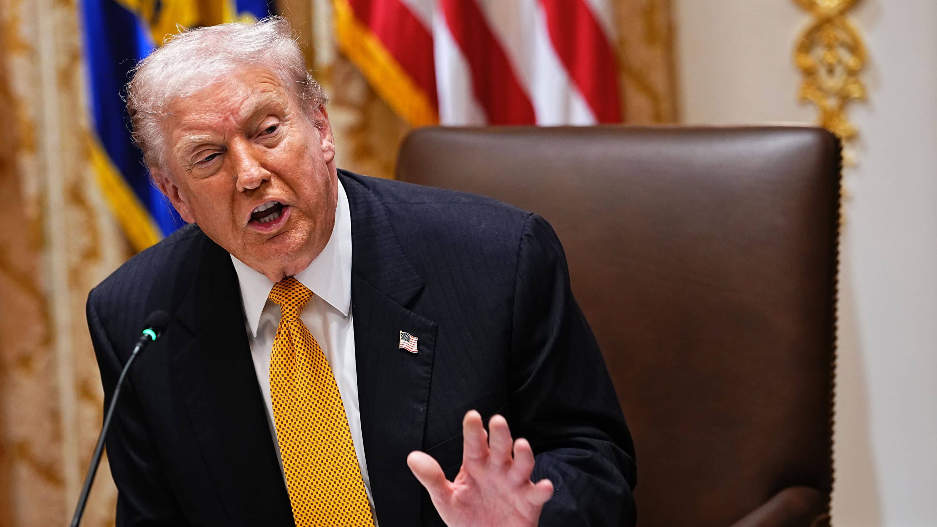 Трамп налаштований судитись з BBC попри вибачення