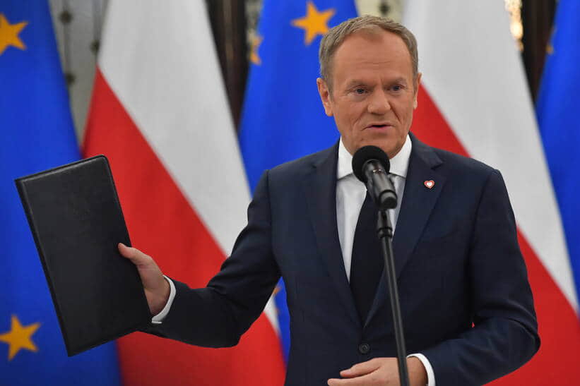 Civic Coalition Leader Donald Tusk Accuses Polish Government of Inaction in Border Crossing Blockade