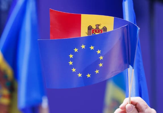 ЄС відкрив ще два кластери у переговорах про вступ з Молдовою