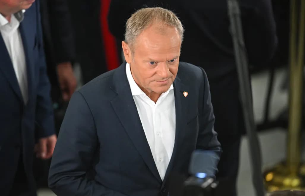 Туск очікує Зеленського на конференції з відновлен
