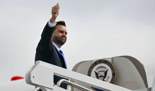 Венс звинуватив ЗМІ, позбавлені доступу до Білого дому, у пропаганді проти Трампа