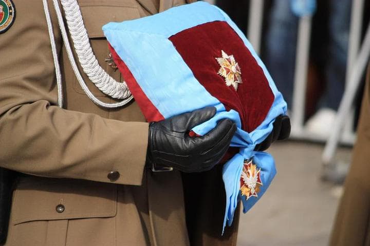 Всі президенти України, які мали орден Білого Орла, відмовилися від нього