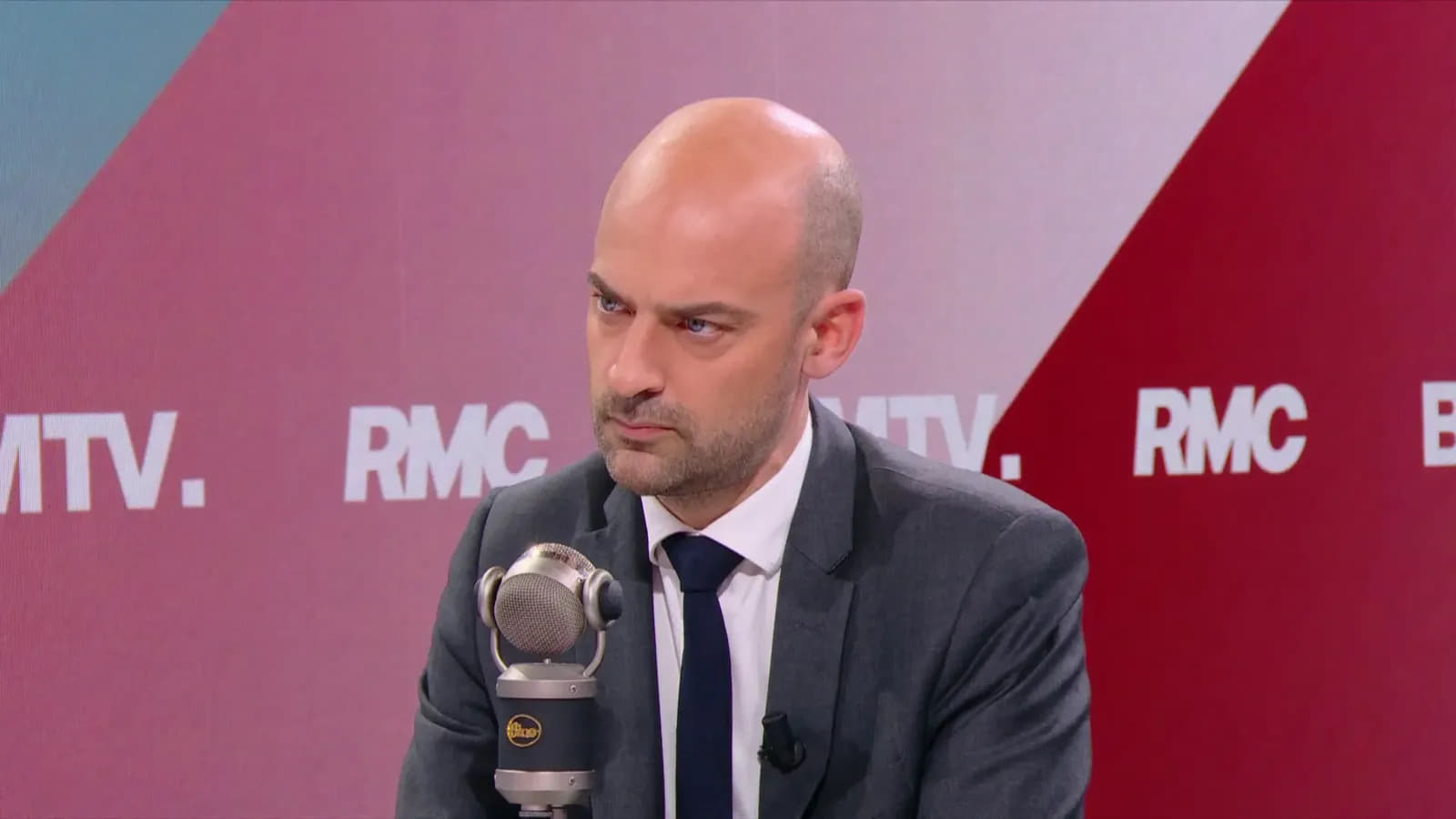 Франція викличе російського посла через кампанію кібератак та запровадить санкції