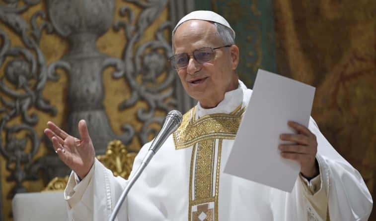 Папа Римський каже, що "не зацікавлений" сперечатися з Трампом