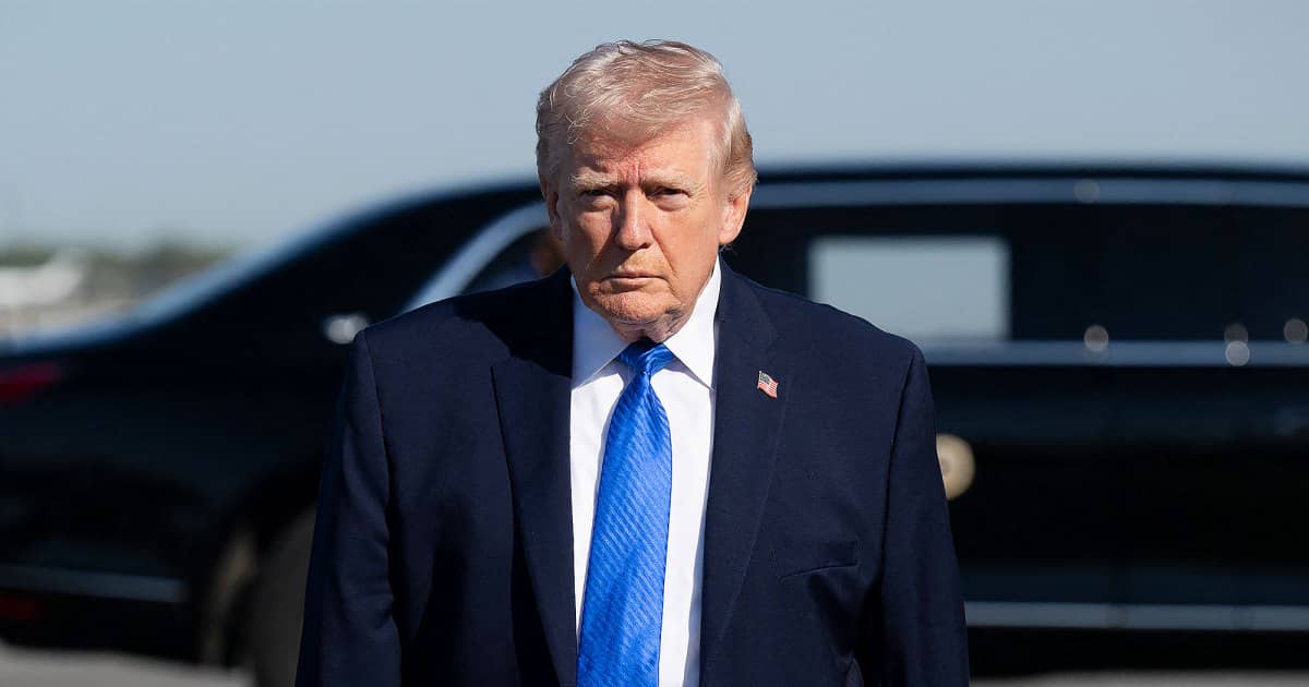 Трамп заявив, що не збирається вторгатися до Канади