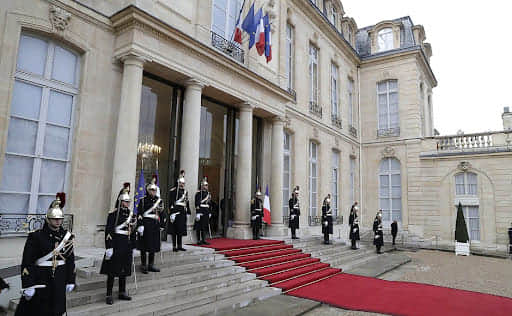 Париж анонсував подальші новини щодо можливих переговорів Путіна і Макрона