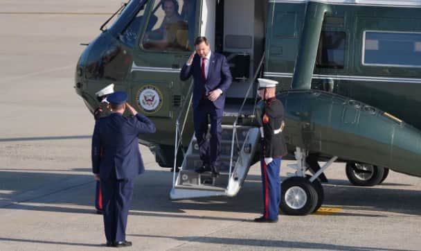 Венс вирушив на переговори з делегацією Ірану в Пакистані