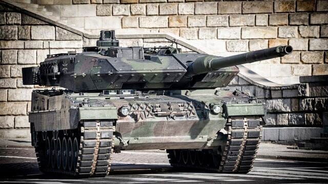 poland-reveals-how-many-leopard-tanks-ukraine-might-get-european-pravda