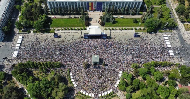 У Кишиневі на Національних зборах на підтримку євроінтеграції зібрались до 80 тис. людей
