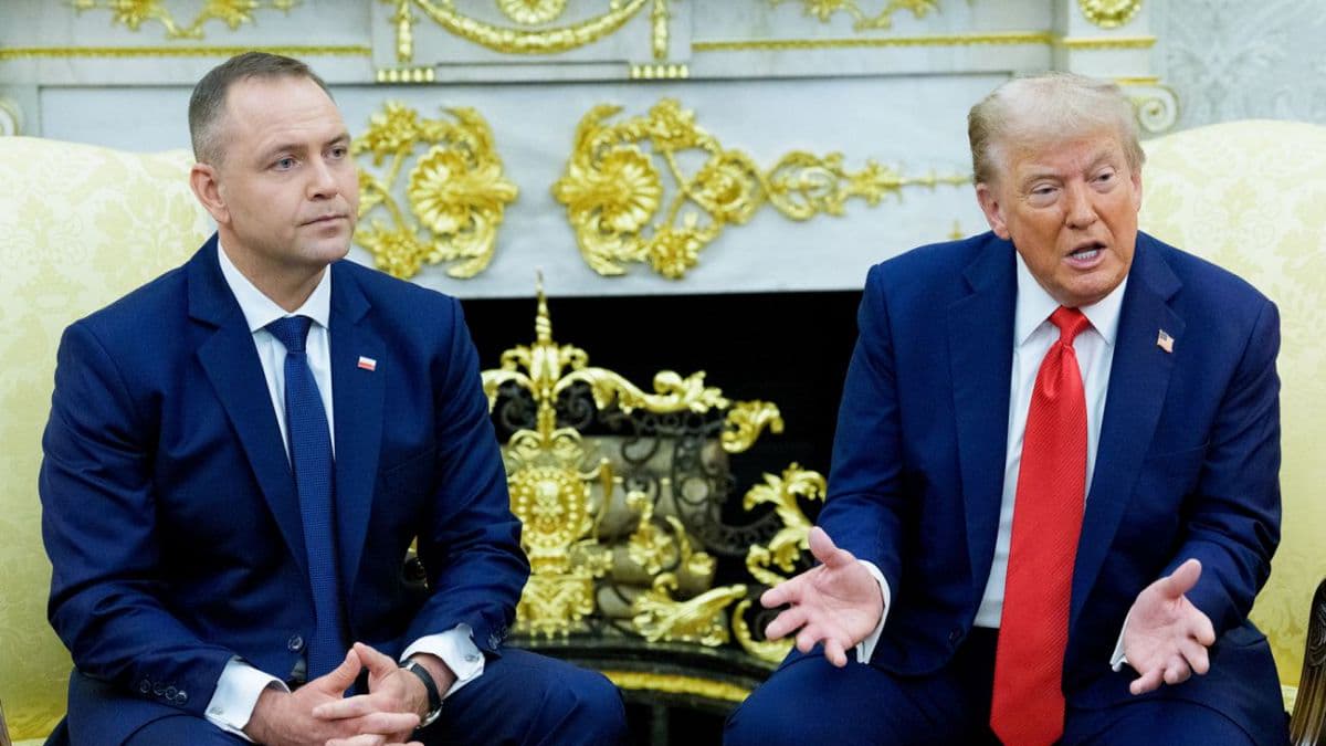 Сікорський натякнув, що Навроцький міг би вплинути на Трампа у питанні Patriot для України