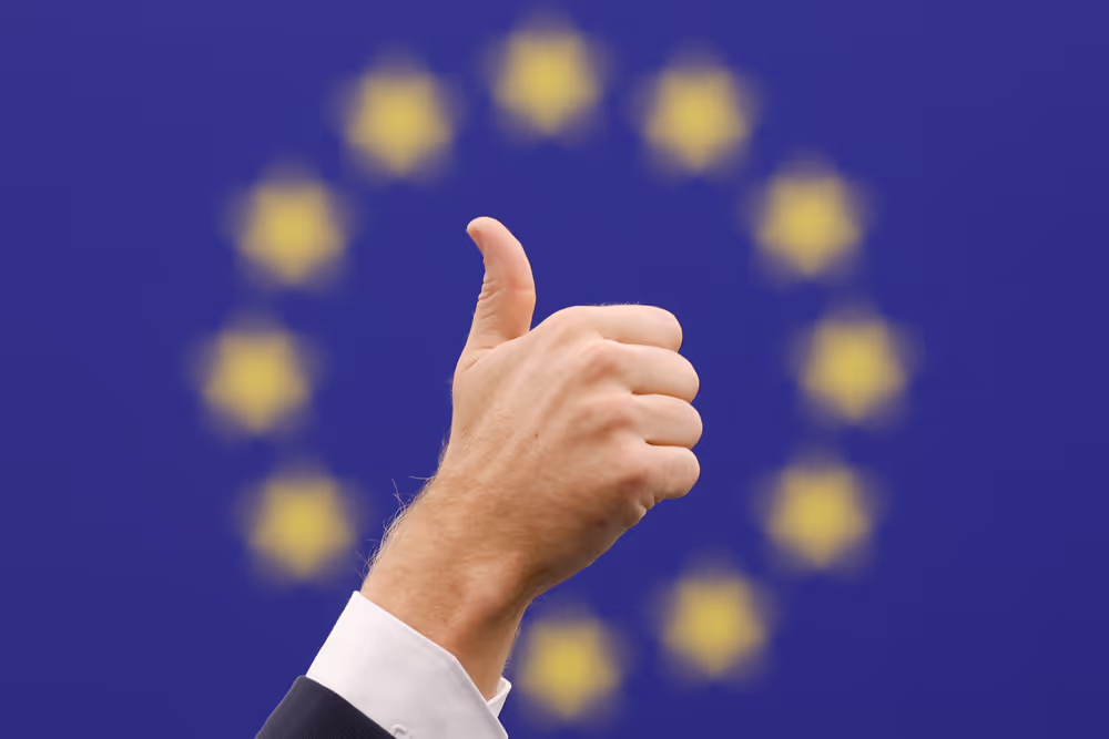 European Parliament approves urgent procedure to provide Ukraine with €90bn