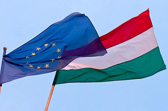 ЄС дав Угорщині місяць на вирішення проблем з верховенством права, інакше –  замороження коштів | Європейська правда
