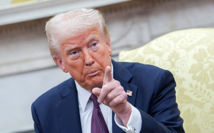 Трампу заманулося перейменувати озеро на кордоні США і Канади