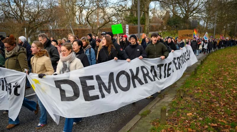 В Німеччині планують масові протести проти ультраправих
