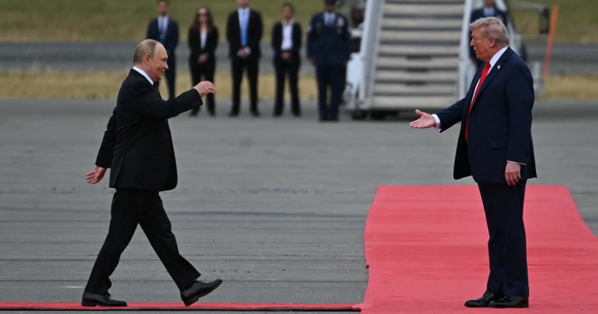 What unites Trump and Putin and why both leaders got stuck in wars