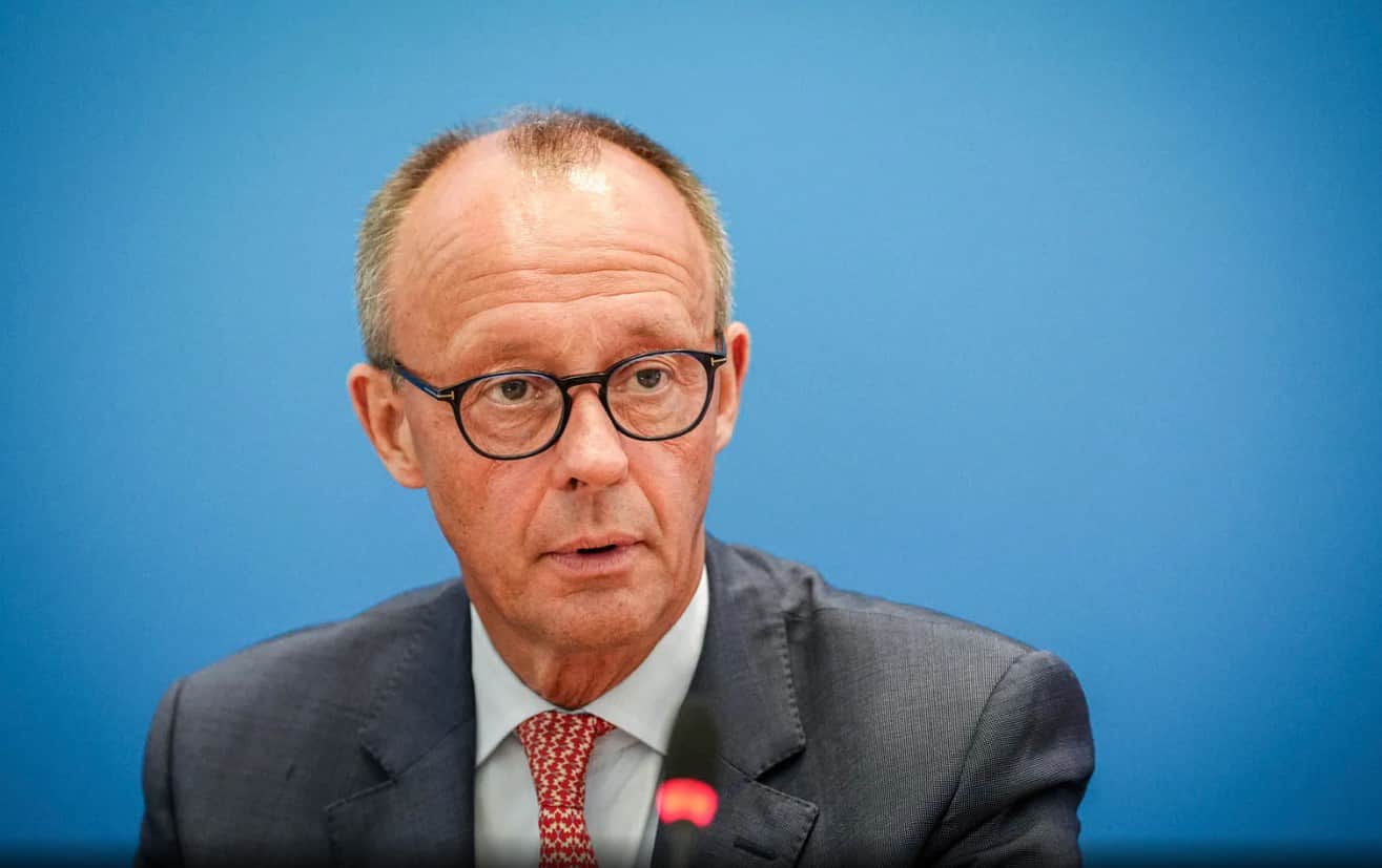 German CDU Leader Faces Backlash Over Remarks on Asylum Seekers’ Dental Care