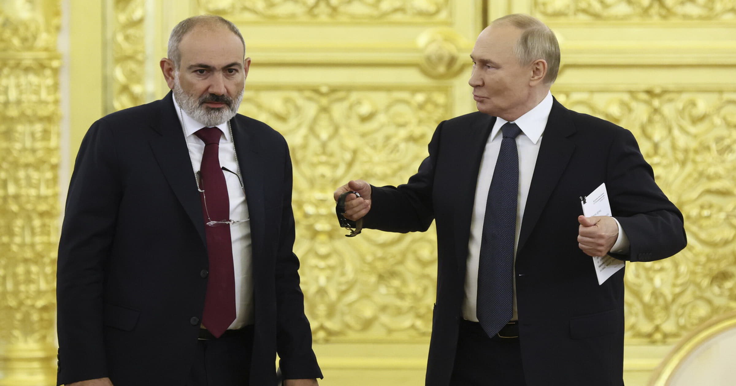 Шантаж і пряник Кремля. Як Путін іде до поразки у Вірменії та що планує після неї