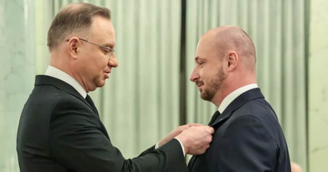 Церемонія нагородження Яцека Сєвєри президентом Анджеєм Дудою. Варшава, 3 лютого 2025 року