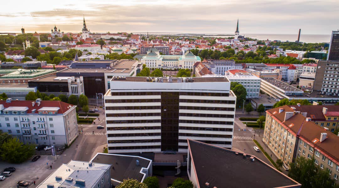 Представителя РФ вызвали в МИД Эстонии из-за пограничного спора на реке Нарва