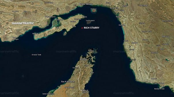 ЗМІ: кілька танкерів під санкціями США пройшли Ормузьку протоку попри блокаду