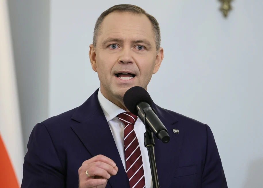 Навроцький ще не ухвалив рішення позбавити Зеленського ордена Білого Орла