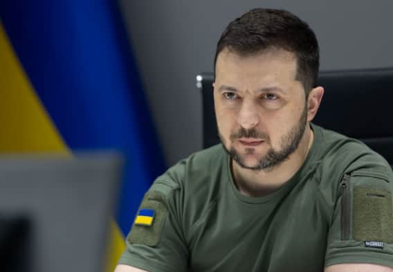 Zelenskyy calls Hungary's treatment of Oschadbank cash-in-transit workers "banditry"