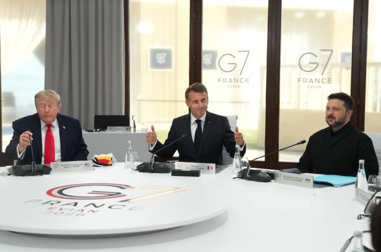 ЗМІ: Зеленський, Трамп і Макрон провели зустріч на полях саміту G7