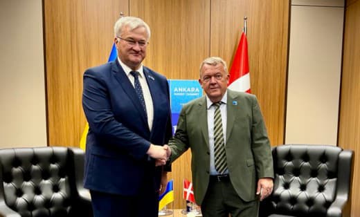 Сибіга обговорив з главою МЗС Данії питання посилення української ППО