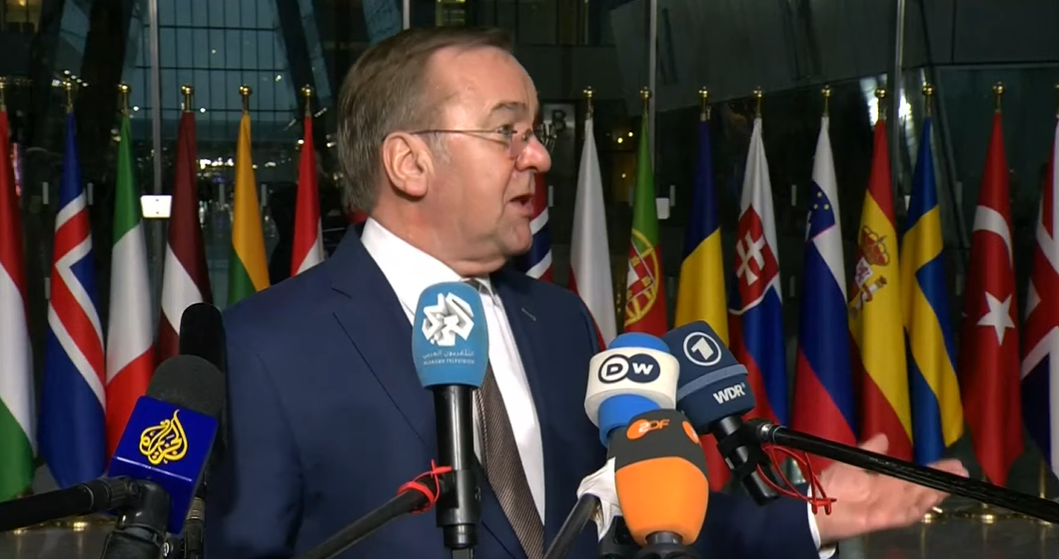 German defence minister says agreeing on EU accession date for Ukraine is realistic