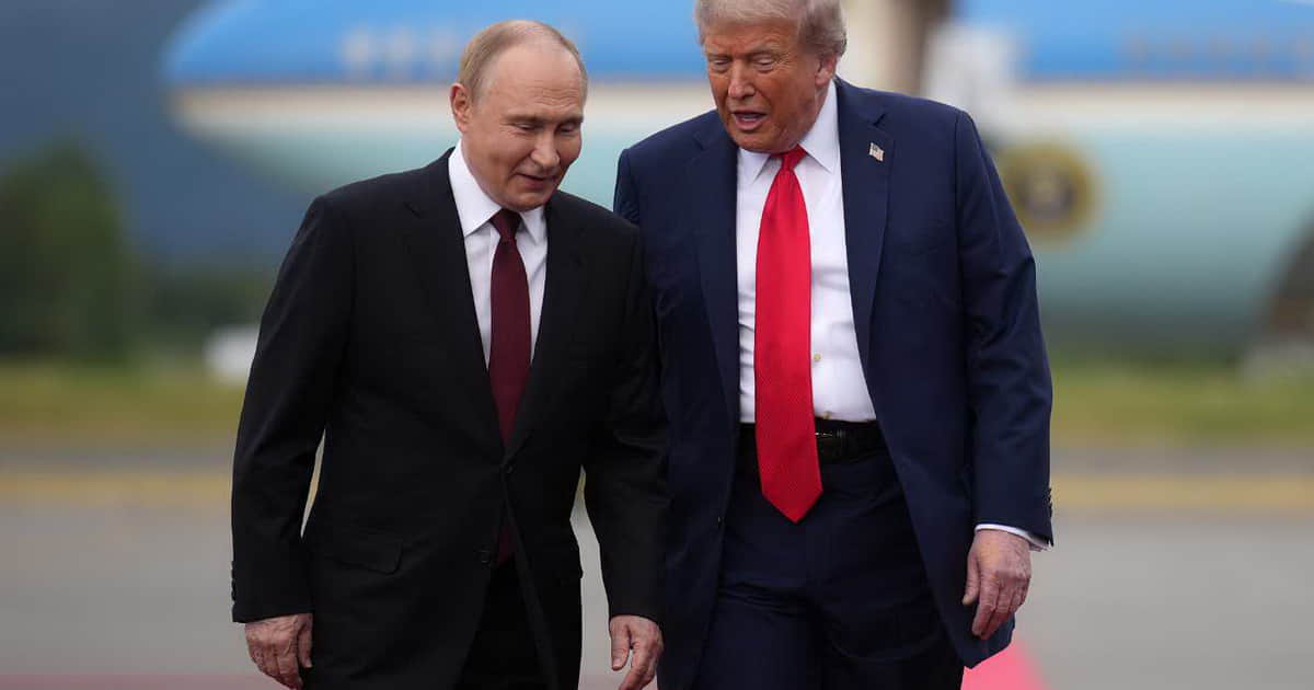 Трамп чекає Путіна на G20, Макрон піде з політики, відмова НАТО від літака США: новини дня