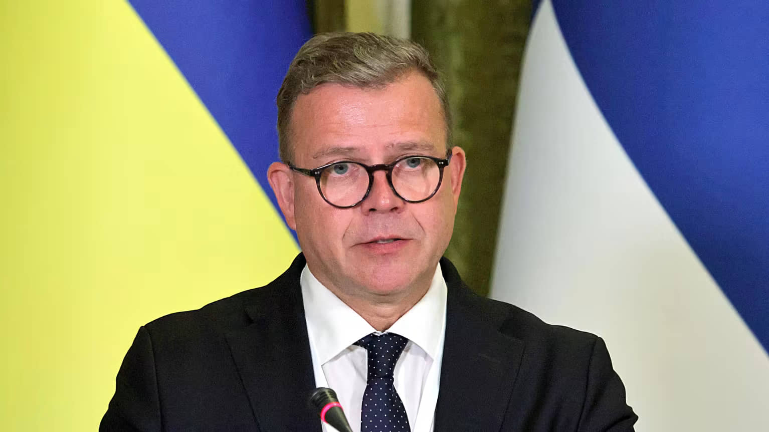 У Фінляндії заявили, що дрони, які впали на території країни, ймовірно, були українськими