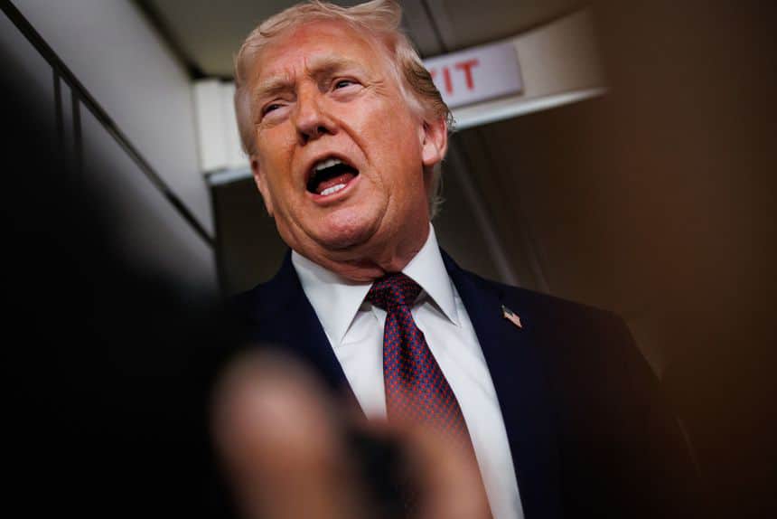 Трампа запевнили, що страти і вбивства в Ірані припинились