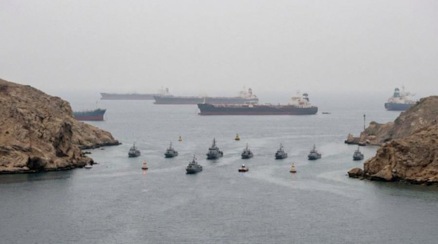 У США запевняють, що Ормузька протока залишається відкритою для суден