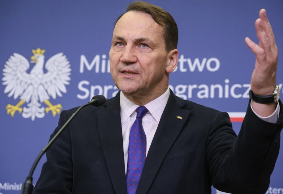 Сікорський дав Навроцькому поради, про що говорити з Трампом