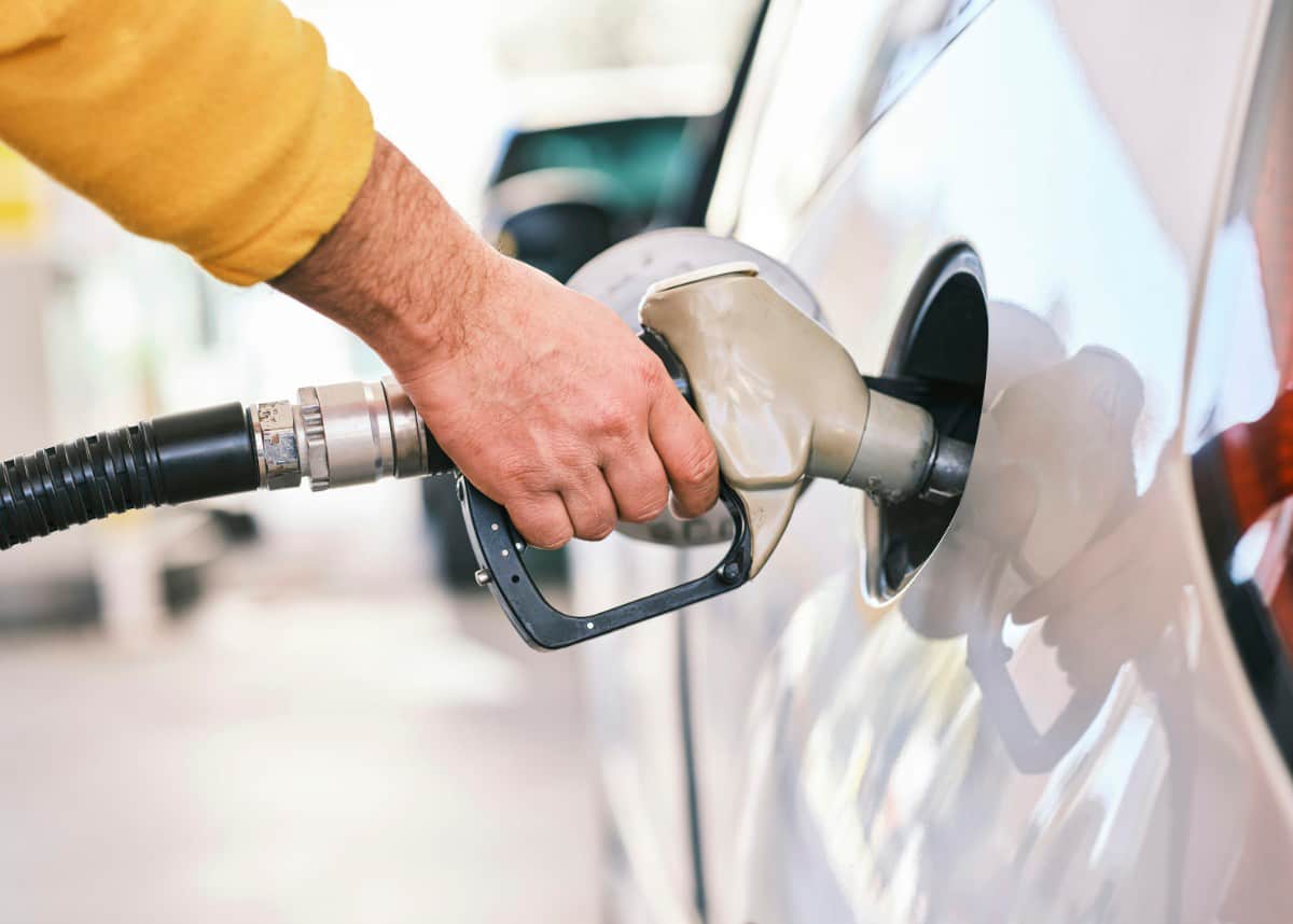 Іран погрожує, що американці ще "ностальгуватимуть за пальним по 4 долари"