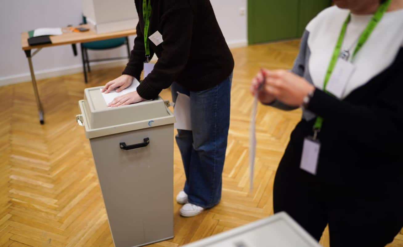 В Угорщині порахували близько 99% голосів