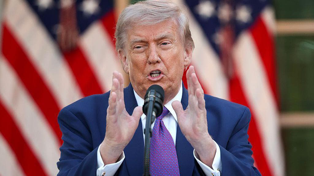 Трамп: можливо, нам доведеться сильніше вдарити по Ірану